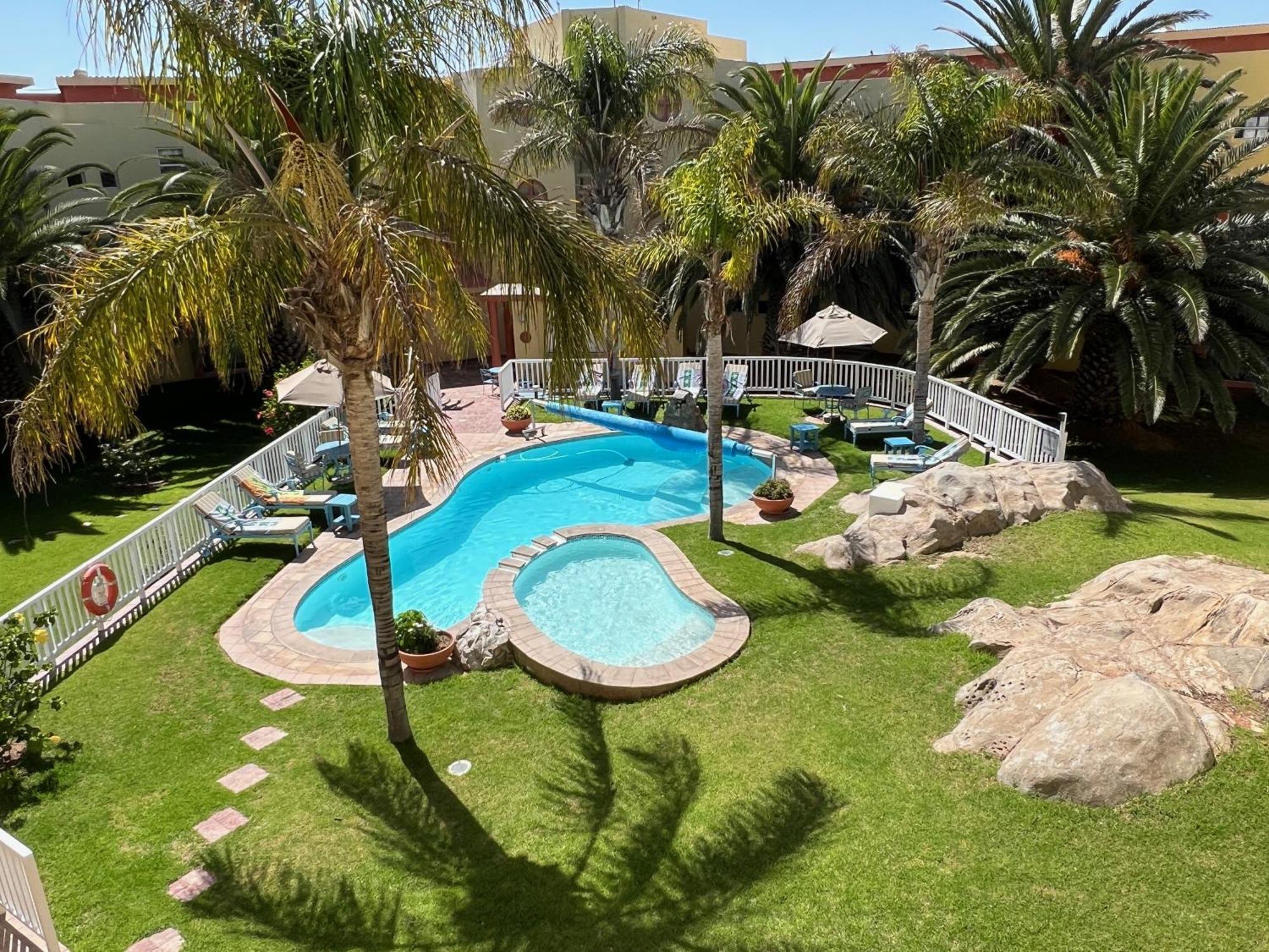 Luederitz Nest Hotel Exterior photo