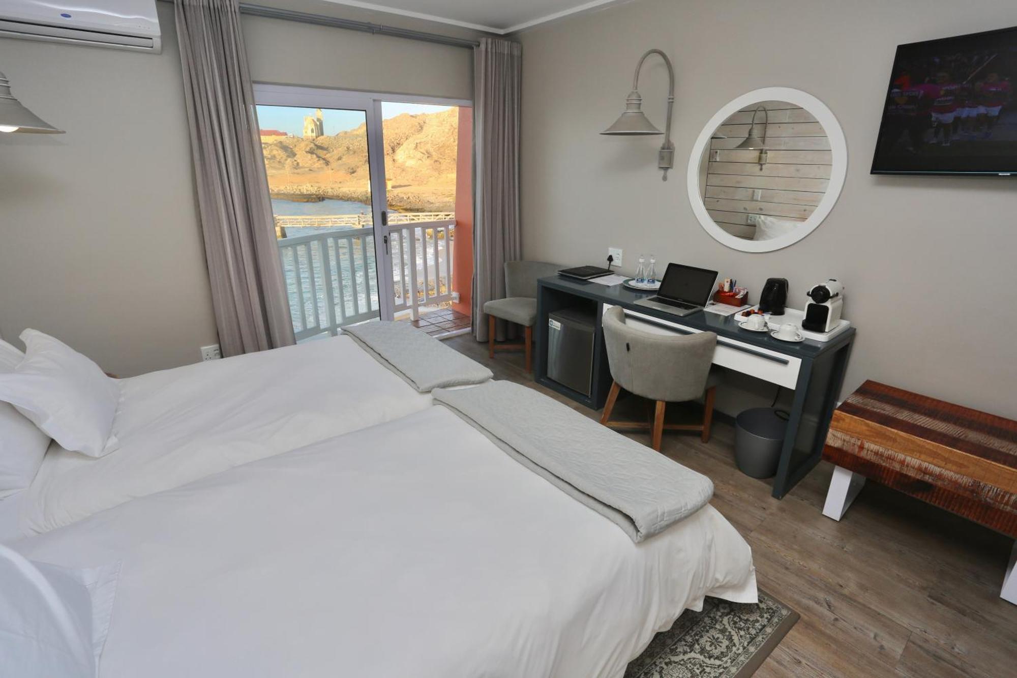 Luederitz Nest Hotel Exterior photo