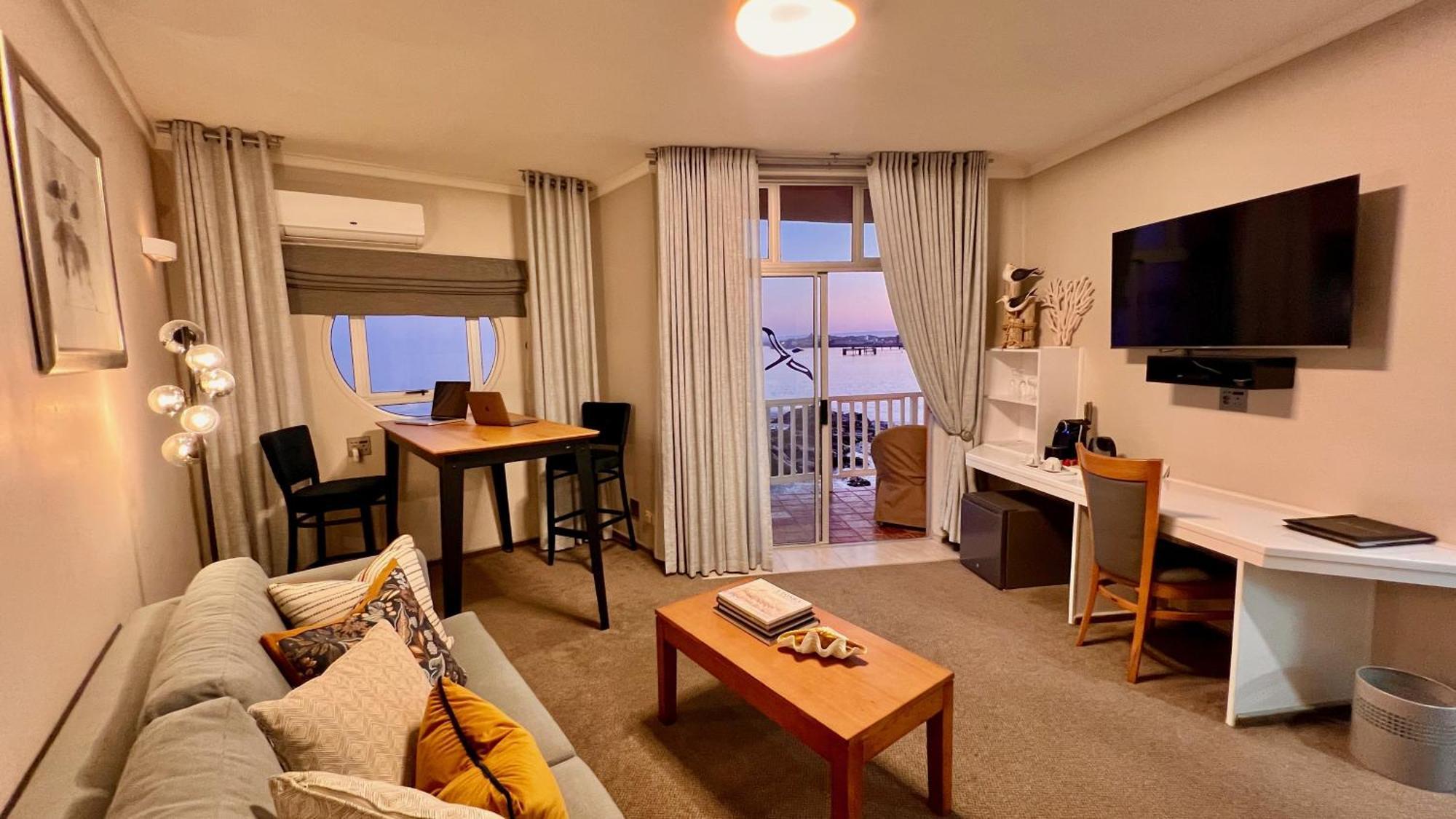 Luederitz Nest Hotel Exterior photo
